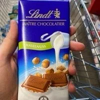 Lindt Vollmilch-Haselnuss